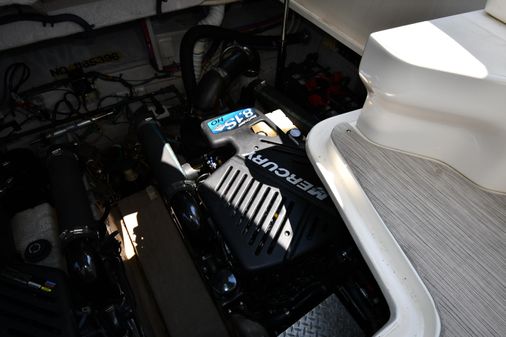 Sea Ray 380 Sundancer image