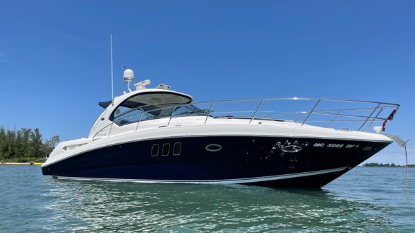 Sea Ray 380 Sundancer