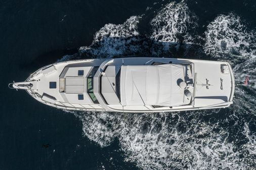 Hatteras 70 Sport Deck Motor Yacht image