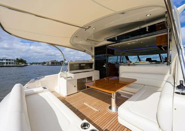 Riviera 5400 Sport Yacht image