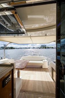 Riviera 5400 Sport Yacht image