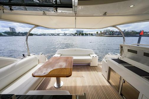 Riviera 5400 Sport Yacht image