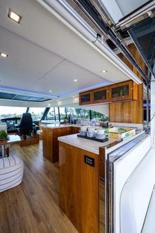 Riviera 5400 Sport Yacht image