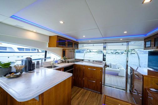 Riviera 5400 Sport Yacht image