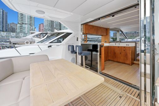 Sunseeker Manhattan 52 image