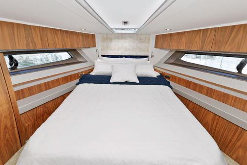 Sunseeker Manhattan 52 image