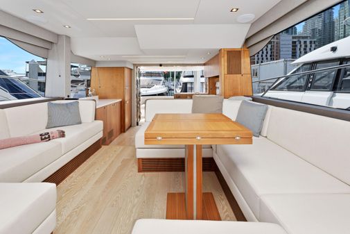 Sunseeker Manhattan 52 image