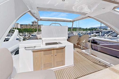 Sunseeker Manhattan 52 image