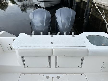 Everglades 325 Center Console image