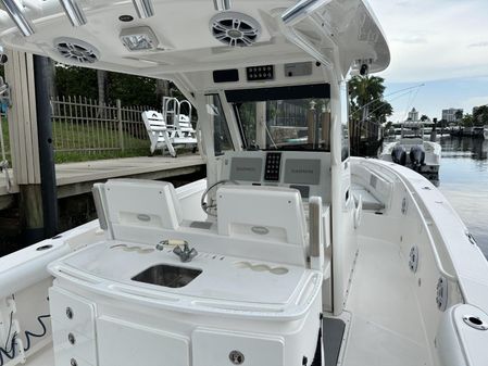 Everglades 325 Center Console image