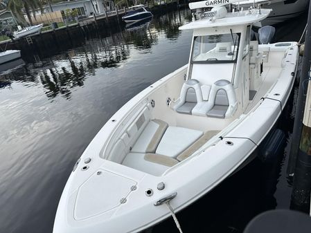 Everglades 325 Center Console image