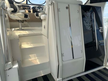 Carver 41 Cockpit Motor Yacht image