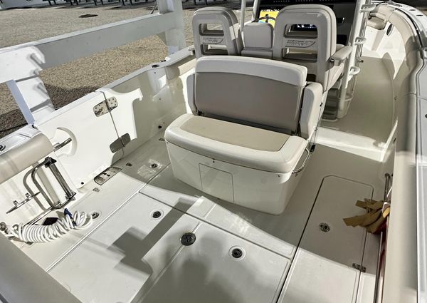 Boston Whaler 330 Outrage image