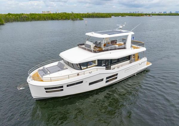 Beneteau Grand Trawler 62 image