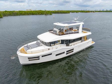 Beneteau Grand Trawler 62 image