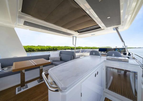 Beneteau Grand Trawler 62 image