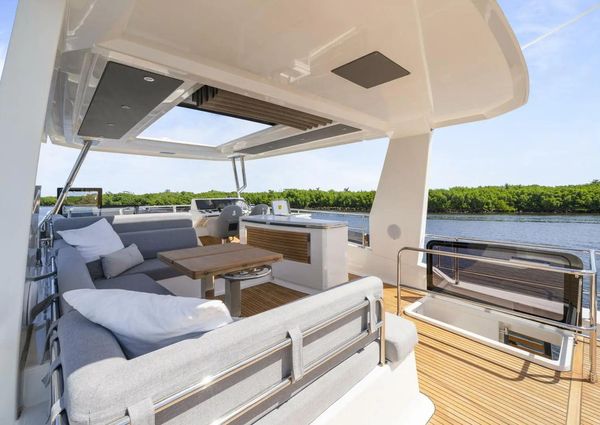 Beneteau Grand Trawler 62 image