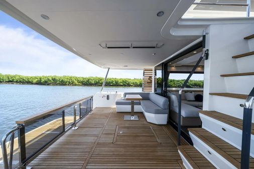 Beneteau Grand Trawler 62 image