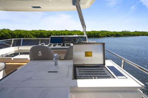 Beneteau Grand Trawler 62 image