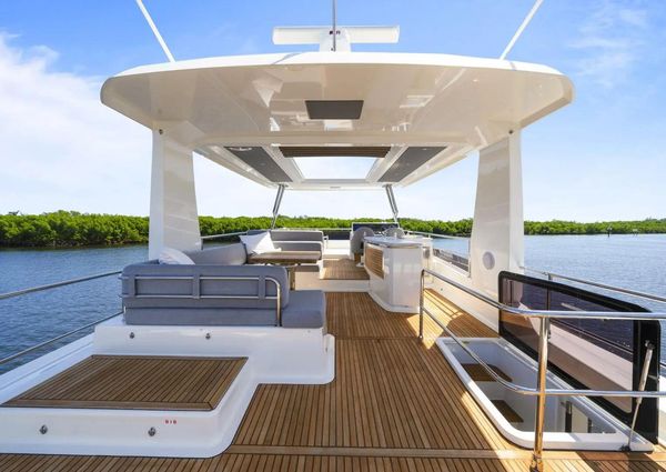 Beneteau Grand Trawler 62 image