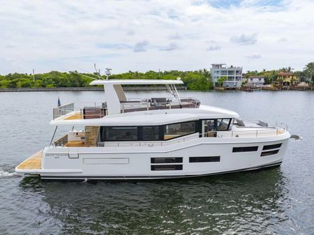 Beneteau Grand Trawler 62 image