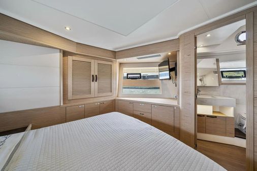 Beneteau Grand Trawler 62 image