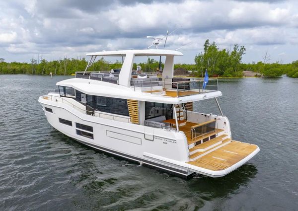 Beneteau Grand Trawler 62 image