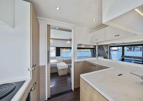 Beneteau Grand Trawler 62 image