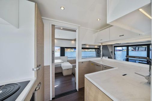 Beneteau Grand Trawler 62 image