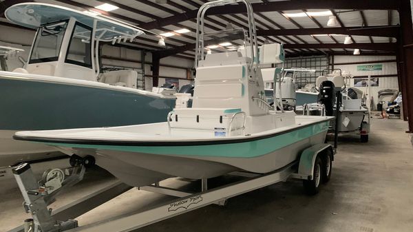 Shallow Sport 21’ Sport