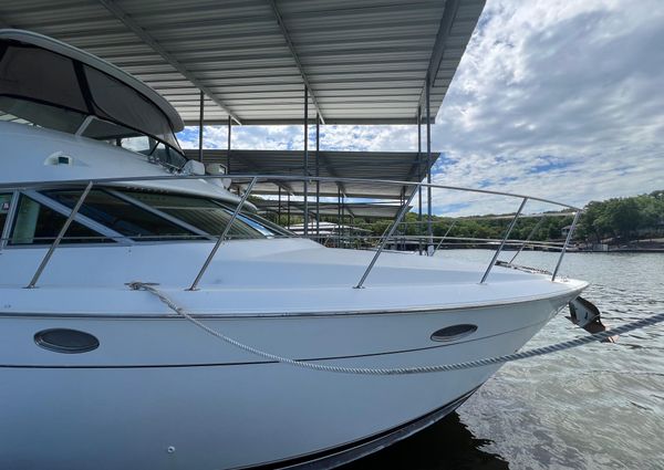 Carver 500-COCKPIT-MOTORYACHT image