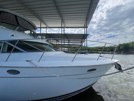 Carver 500-COCKPIT-MOTORYACHT image