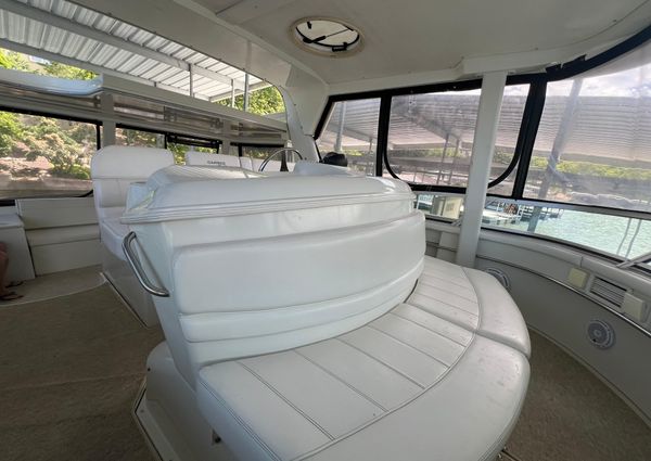 Carver 500-COCKPIT-MOTORYACHT image