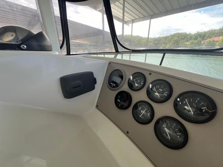 Carver 500-COCKPIT-MOTORYACHT image