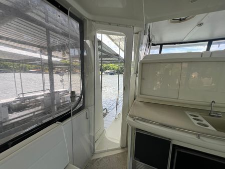 Carver 500-COCKPIT-MOTORYACHT image