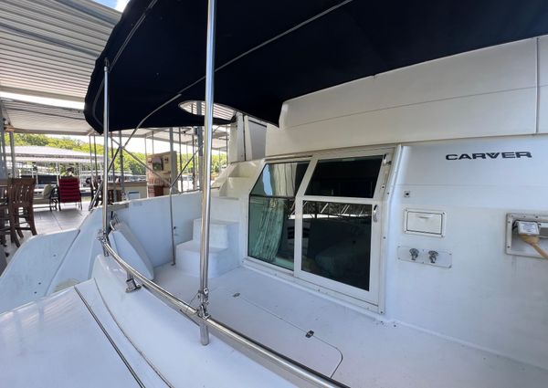 Carver 500-COCKPIT-MOTORYACHT image