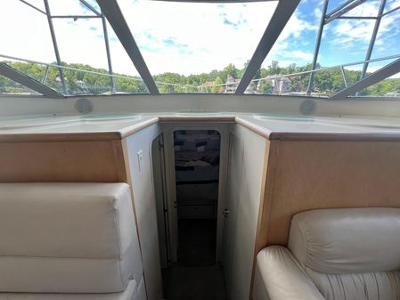 Carver 500-COCKPIT-MOTORYACHT image