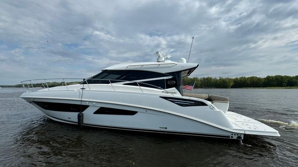 Sea Ray 470 Sundancer 