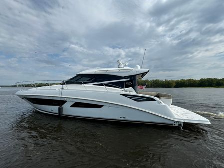 Sea Ray 470 Sundancer image