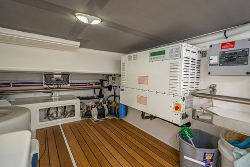 Grand Banks GB60 Skylounge image