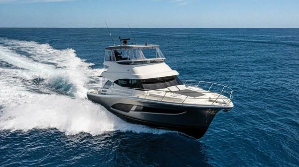 Riviera 46 Sport Motor Yacht 