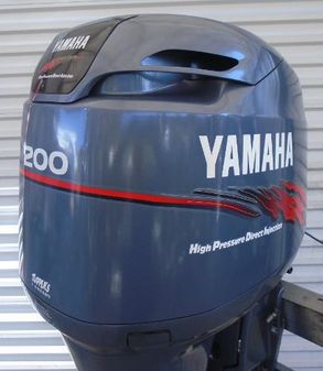 Yamaha Z200hp 25