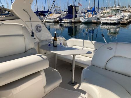 Regal 2860 Window Express Cruiser image