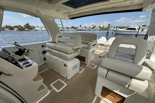 Boston Whaler 380 Realm image