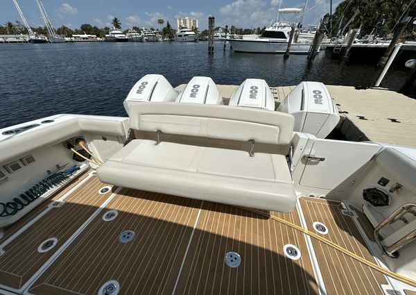 Boston Whaler 380 Realm image