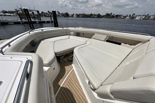 Boston Whaler 380 Realm image