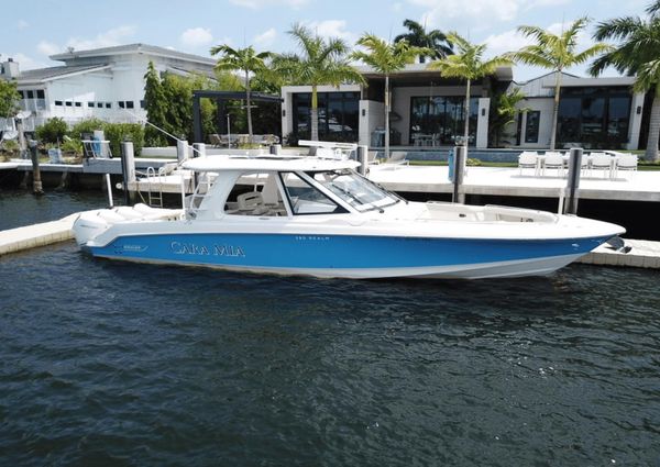 Boston Whaler 380 Realm image