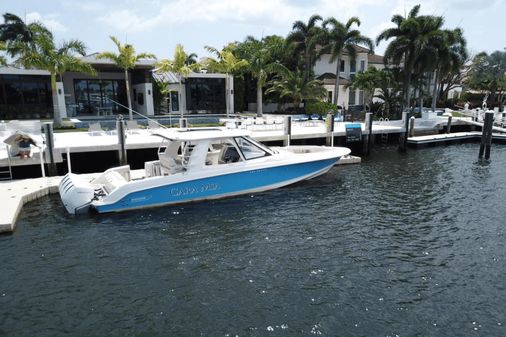 Boston Whaler 380 Realm image