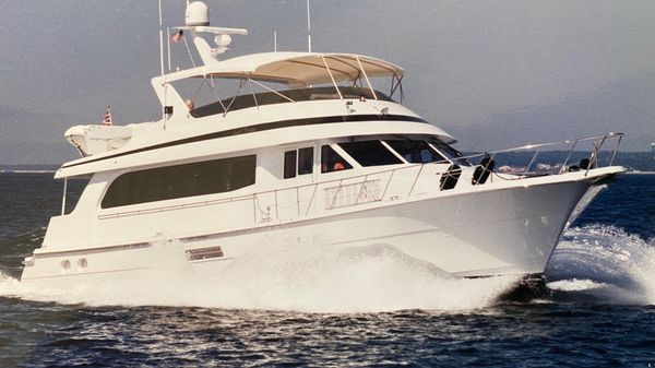 Hatteras Motor Yacht Sport Deck