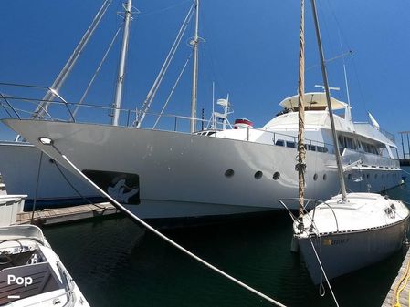 Benetti M/Y 100 image